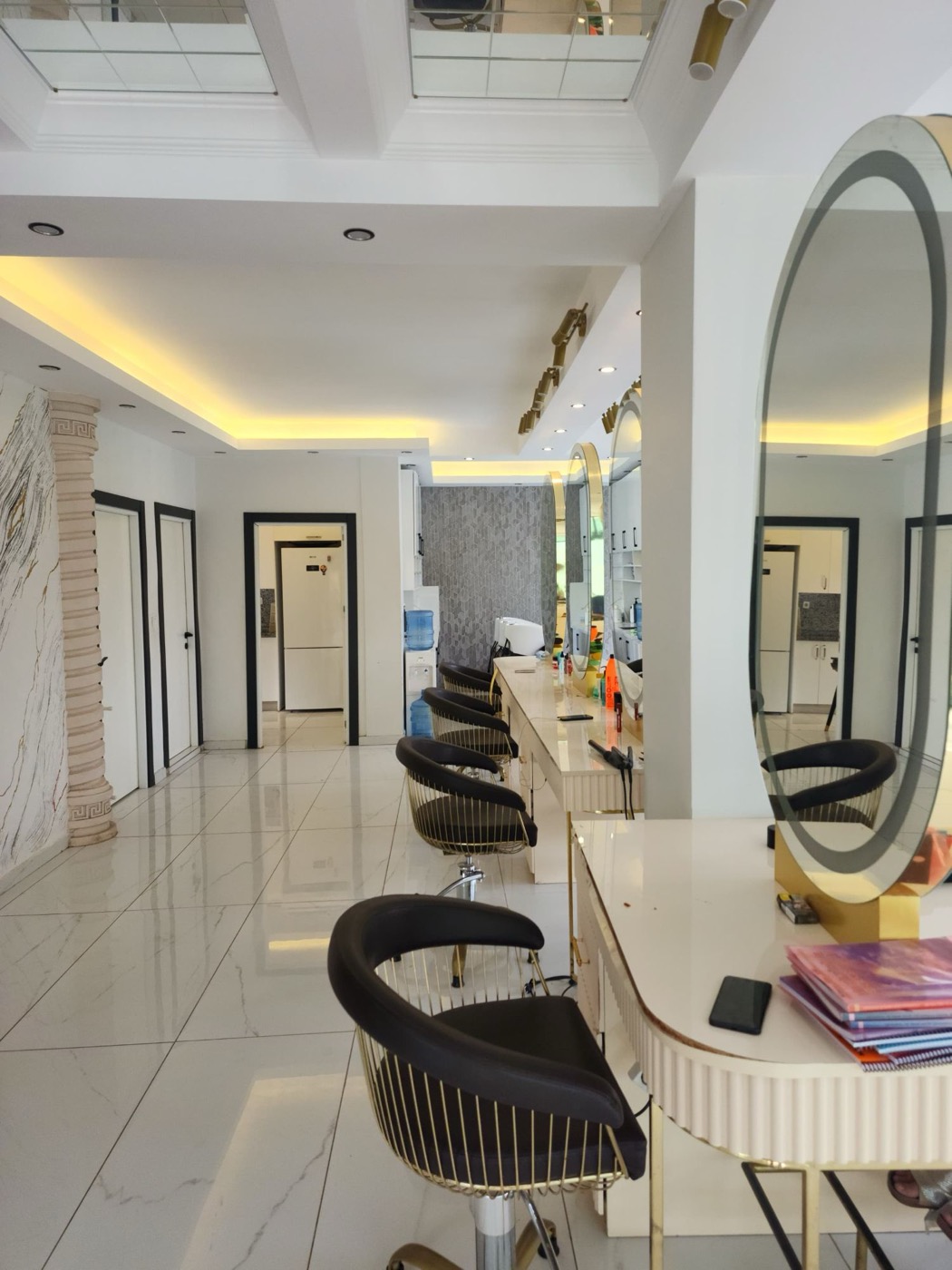 Salon iç mekanı